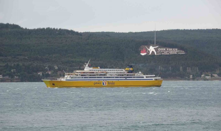 Çanakkale Boğazı’nda makine arızası yapan yolcu gemisi Karanlık Limana demirletildi