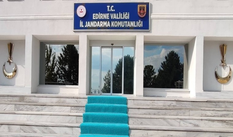 Edirne’de 13 yıl 4 ay hapis cezası bulunan şüpheli yakalanarak tutuklandı