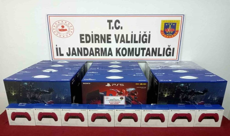 Edirne’de 400 bin liralık kaçak playstation oyunu ve oyun konsolu yakalandı