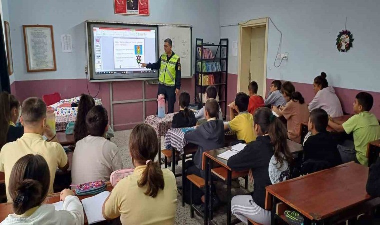 İpsala’da öğrenciler trafik kuraları hakkında bilgilendirildi