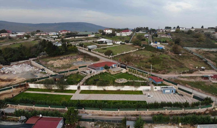 Pendik’te tefecilik operasyonu yapılan villa havadan görüntülendi