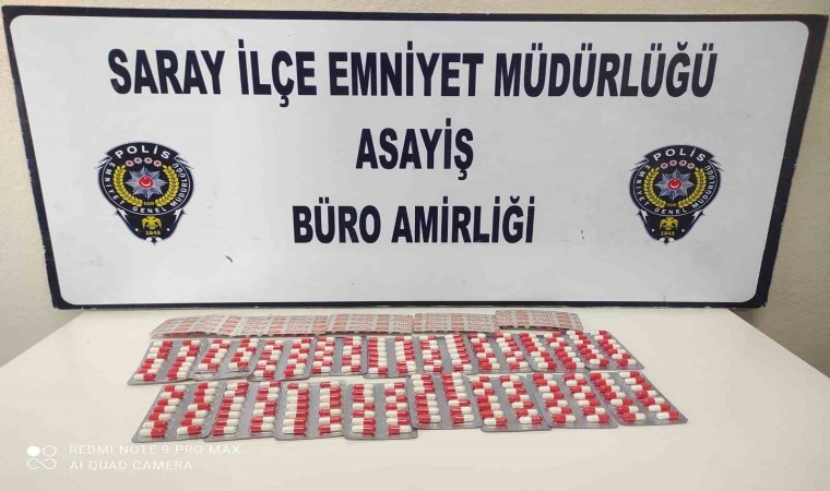 Şüphe üzerine durduruldu bavulundan uyuşturucu madde çıktı