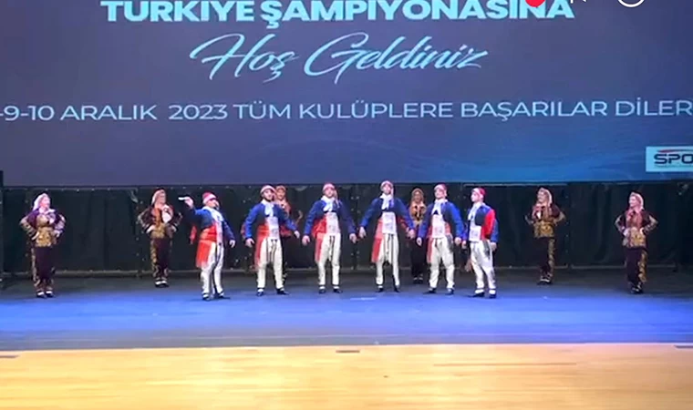 Çorlu Halk Eğitimi Merkezi Gençlik ve Spor Kulübü, Gençler Halkoyunları Türkiye Şampiyonası'nda Başarıya İmza Attı