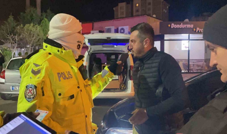 Polis ekiplerinden alkol denetimi: ”7 yıldır bu anı bekliyorum”