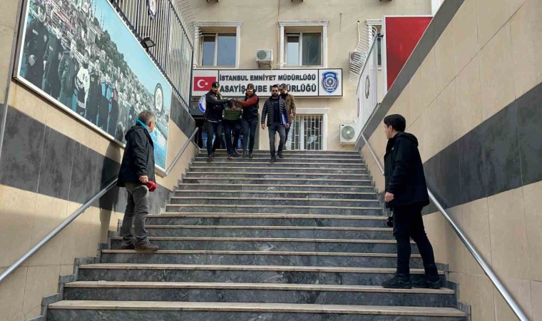 Esenyurt’ta bankadan çıkan vatandaşı gasp eden şüpheliler yakalandı