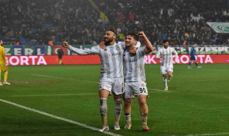 Semih Kılıçsoy’dan son 3 maçta 4 gol, 1 asist