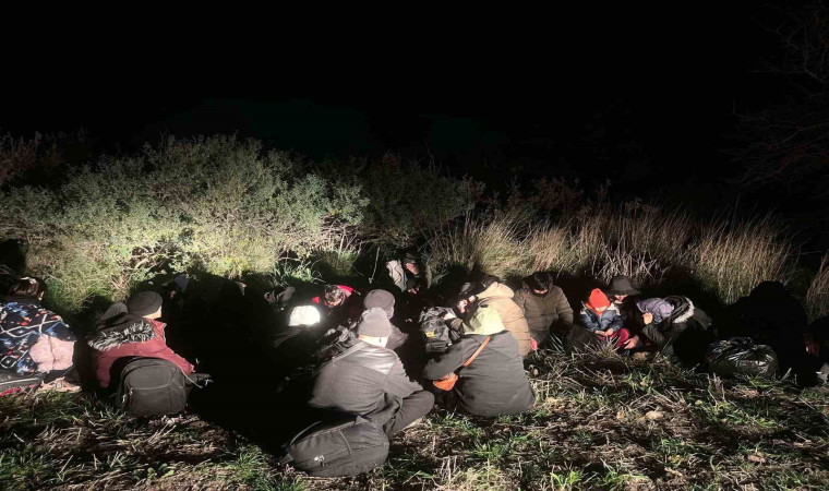 Ayvacık’ta 9 kaçak göçmen yakalandı, 2 organizatör tutuklandı