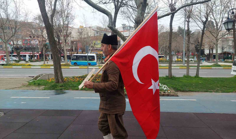 6 yıldır Türk bayrağıyla Çanakkale’ye yürüyor