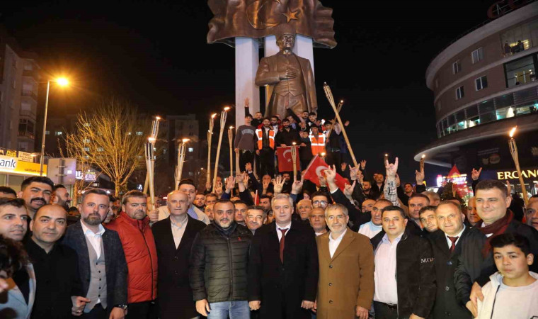 Büyükçekmece’de vatandaşlar, Çanakkale Şehitleri için yürüdü