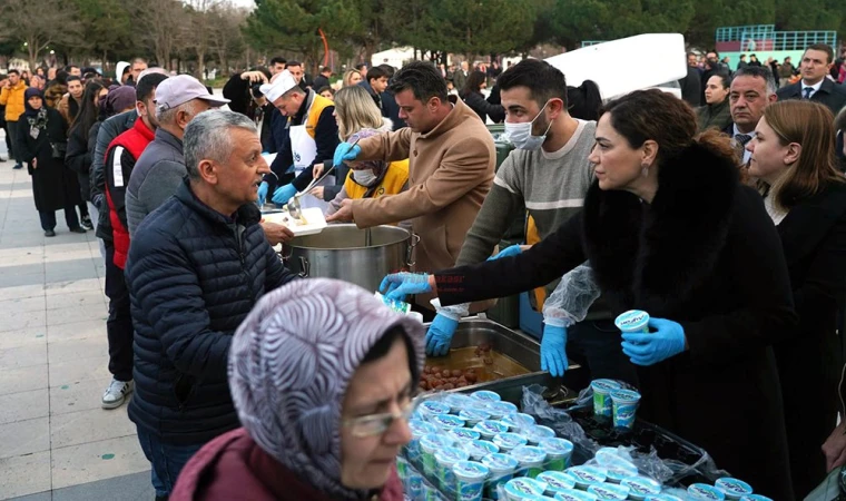 İlk Oruç Cumhuriyet Parkı'nda Açıldı