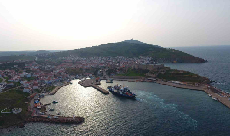 Bozcaada’ya bayramda o araçların geçişleri yasaklandı