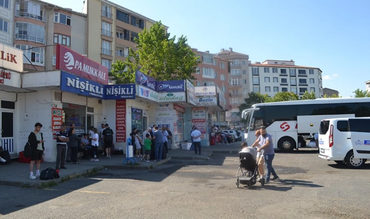 Çorlu Otogarında Bayram Yoğunluğu