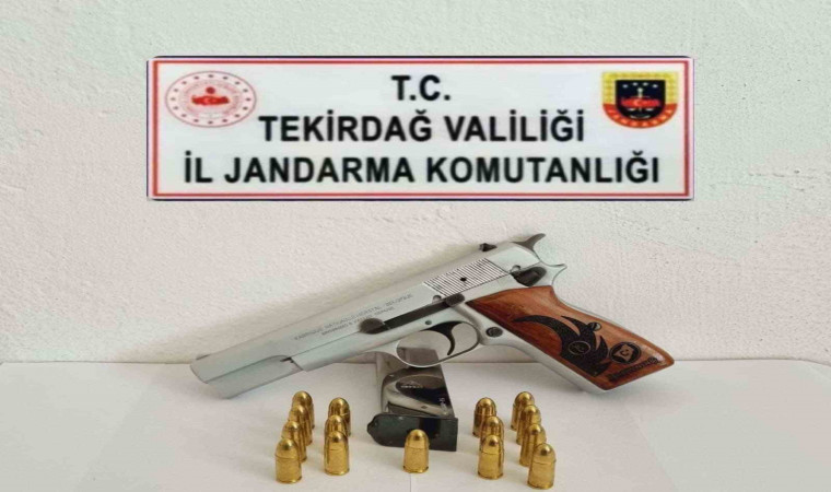 Tekirdağ’da tabancalar ele geçirildi