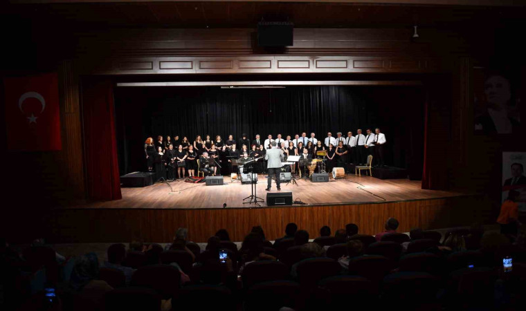 Esenyurt’ta “Anadolu’dan Türküler” programı düzenlendi