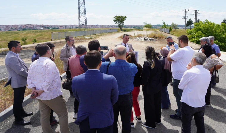 TOKİ’nin Bağlantı Yolu Daha Yapılmadı