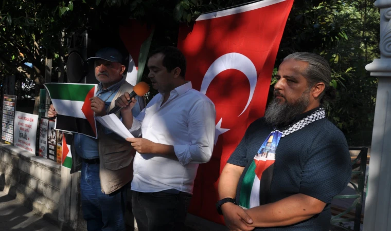 Süleymaniye Cami’nde Gıyabi Cenaze Namazı Kılındı