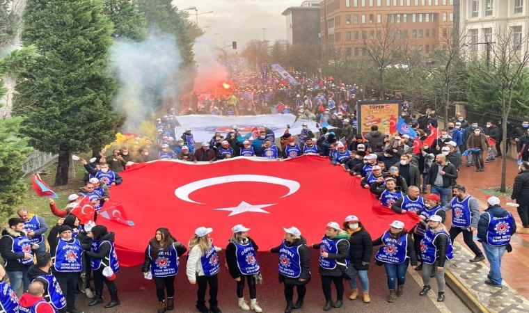 Türk-İş Büyük Mitinge Hazırlanıyor