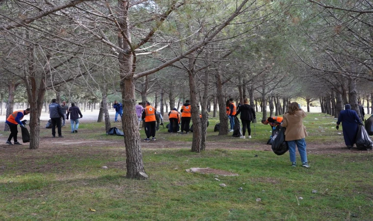 Tema Parkı Temizlendi