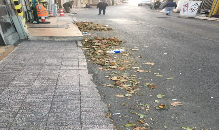 Saray Caddesi Hizmet Bekliyor