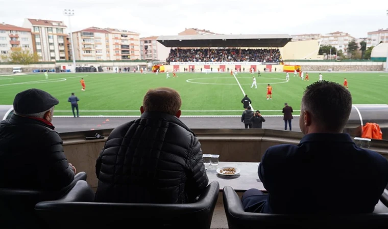 Yenilenen Statta Aylar Sonra İlk Maç Oynandı