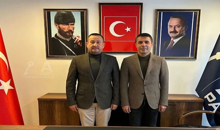 Hamdi Sarıer, Anahtar Parti’nin İlçe Başkanı Oldu