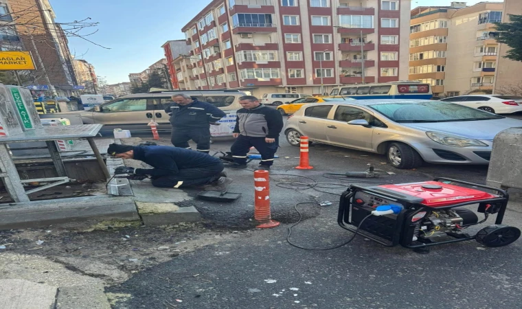 Yeraltı Çöp Konteynırlarına Bakım Yapıldı