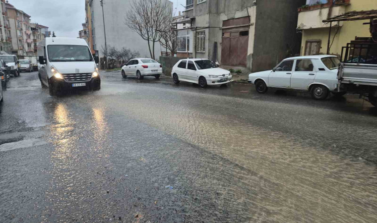 Tekirdağ’da beklenen yağış başladı