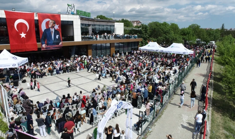 Anneler Günü Ergene’de Müge Başkan’la Taçlandı