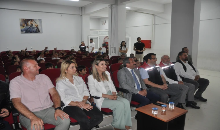 Minik Öğrencilere Sütün Faydaları Anlatıldı