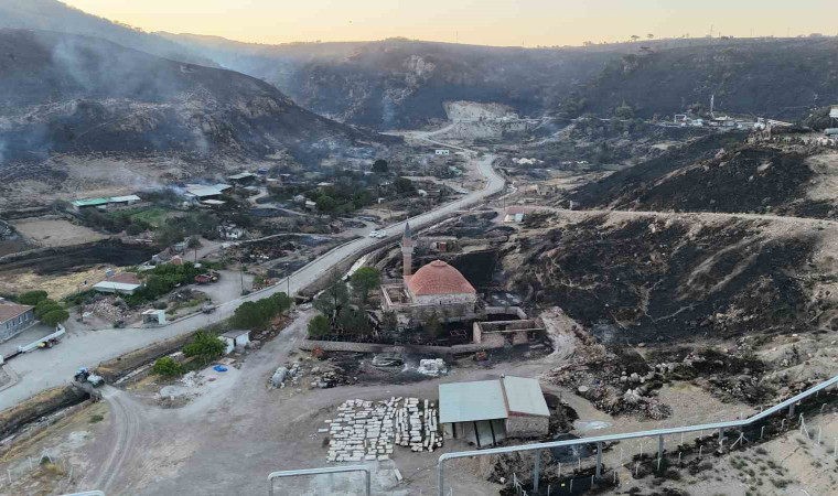 (ÖZEL) Ayvacık’ta 4 köyün etkilendiği orman yangınında bin 960 futbol sahası büyüklüğünde alan yandı