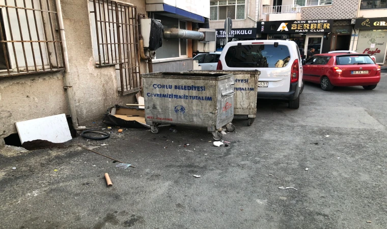 Yaz Sıcağında Kokuya Neden Oluyor