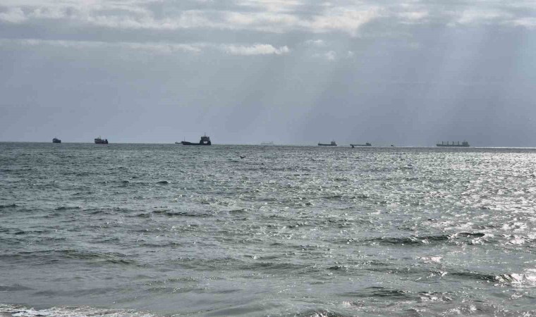 Marmara’da deniz ulaşımına Poyraz engeli