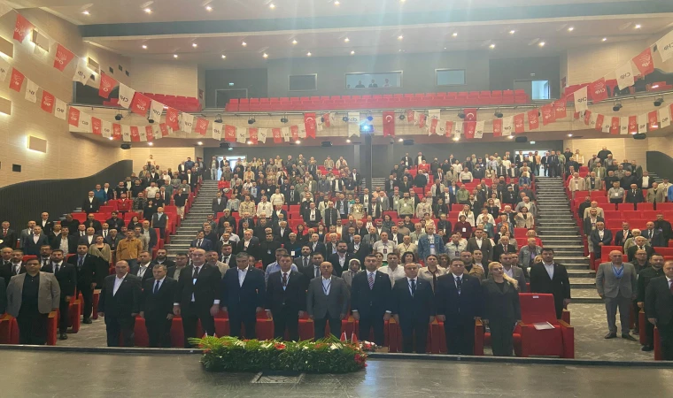 CHP’de Gözler İl Kongresine Çevrildi