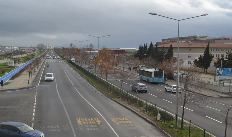 Minibüsler İçin Bekleme Cebi Yapılsın