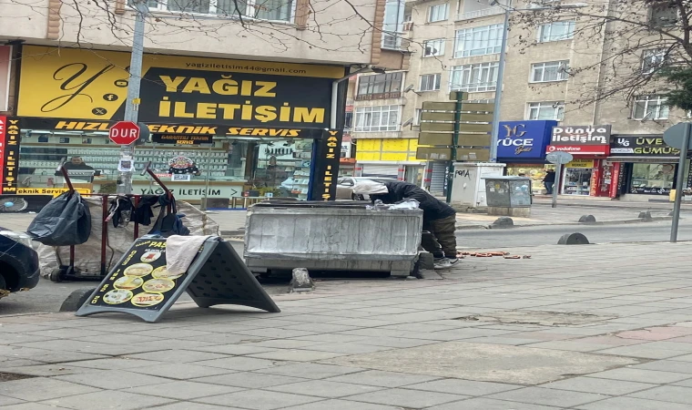 Çerçekçilerin Çöpleri Dağıtmasına Tepki