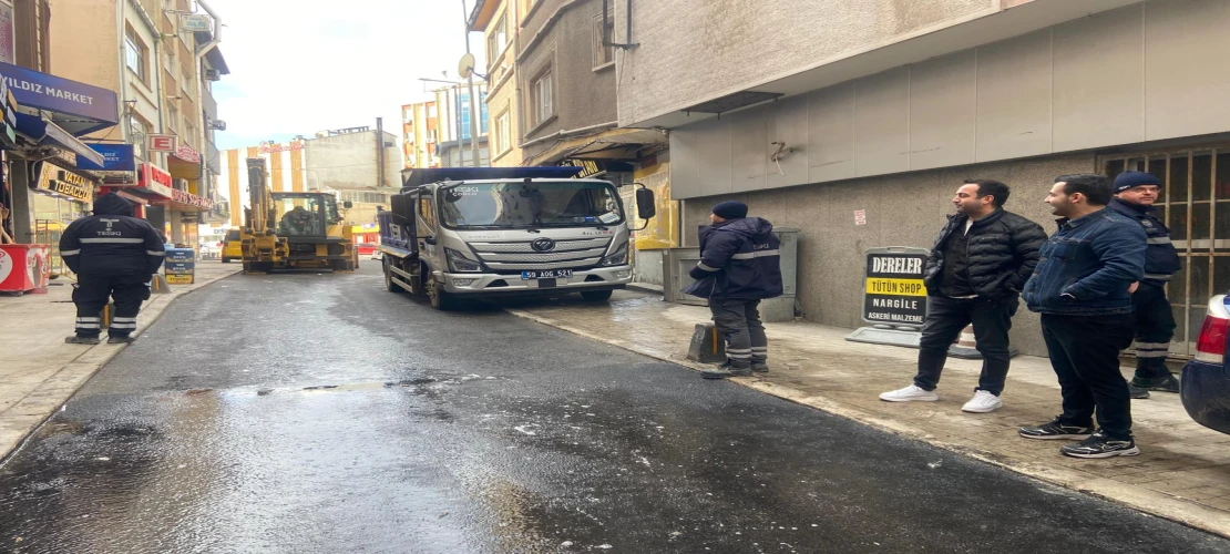 Alt Yapı Çalışmalarına Asfalt Dayanmıyor