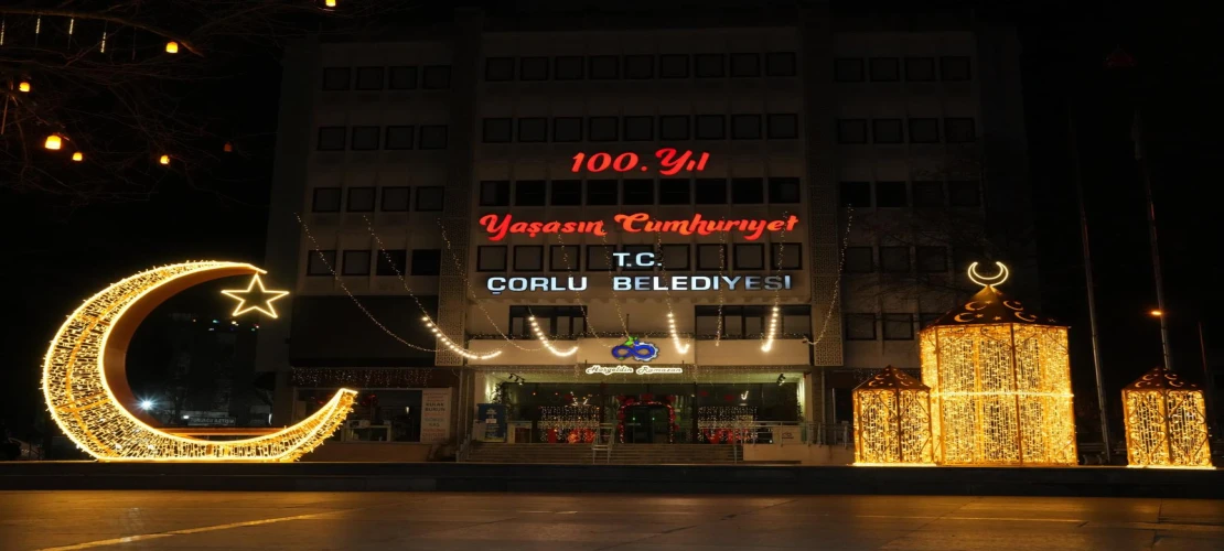 Sokaklar Ramazanın Manevi Işığıyla Aydınlanıyor