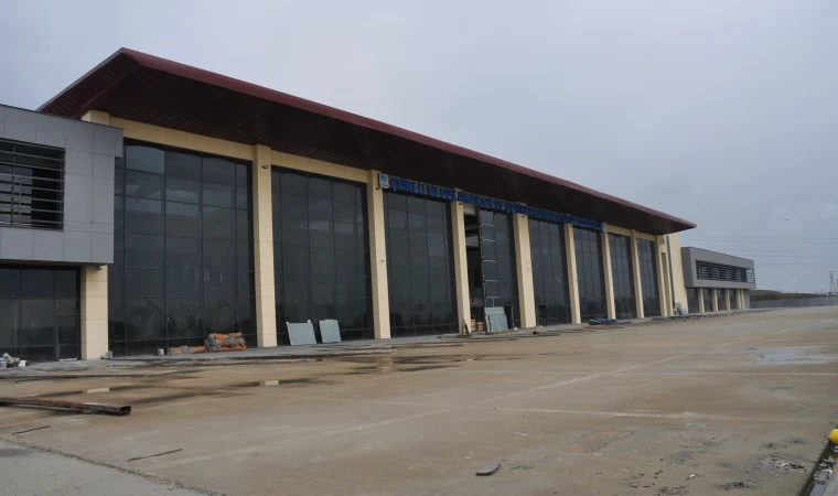 6 YILDIR BİTMEYEN OTOGAR!