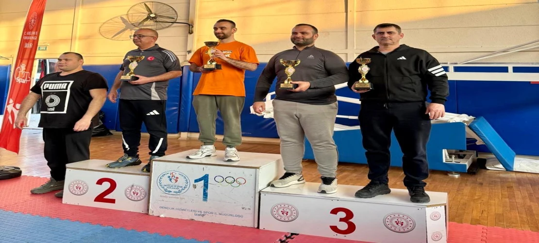 Çorlulu Güreşçiler, İzmir’den Kupalarla Döndü