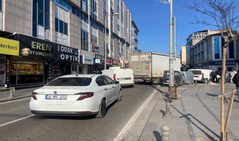 Yanlış Parklanma Trafiği Felç Ediyor