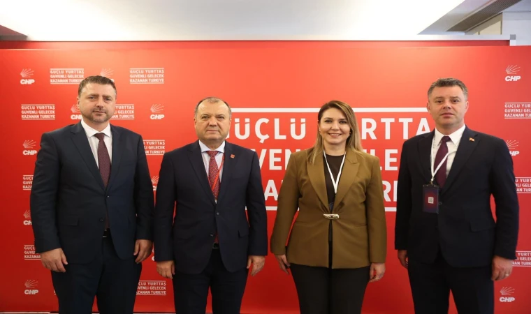 Başkan Sarıkurt, Belediye Başkanları Toplantısına Katıldı