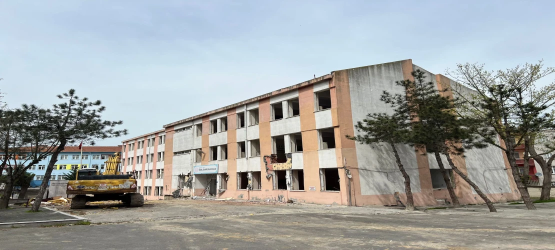 Özel İdare İlkokulu’nda Yıkım Başladı