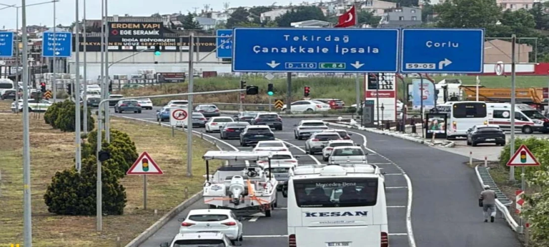 Yollarda Tatil Dönüşü Yoğunluğu