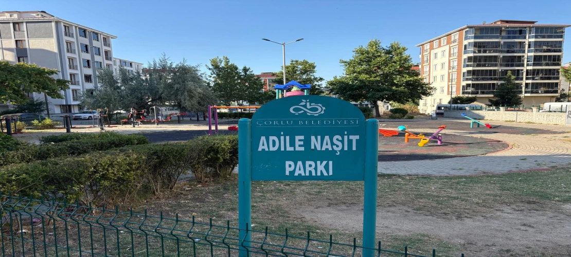 Adile Naşit Parkı'nda Zarar Verildi