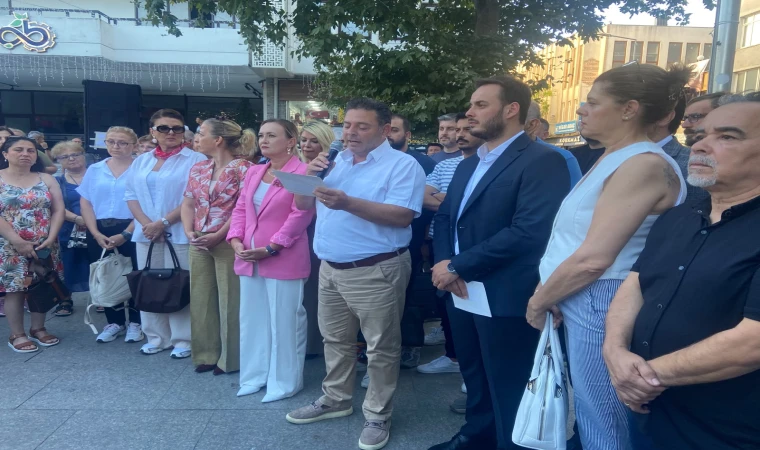 CHP’de Toplu İstifa