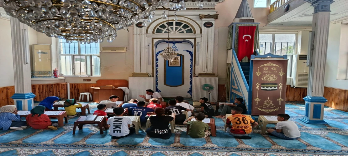 Camiler Çocuk Sesleriyle Şenleniyor