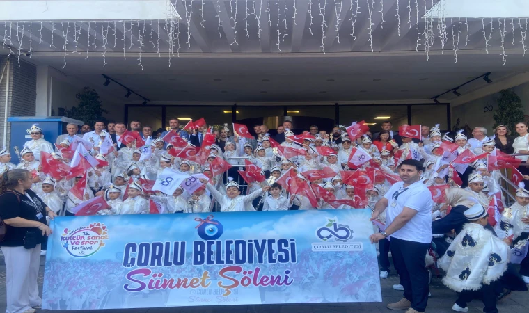 Festivalde Renkli Görüntüler Oluştu
