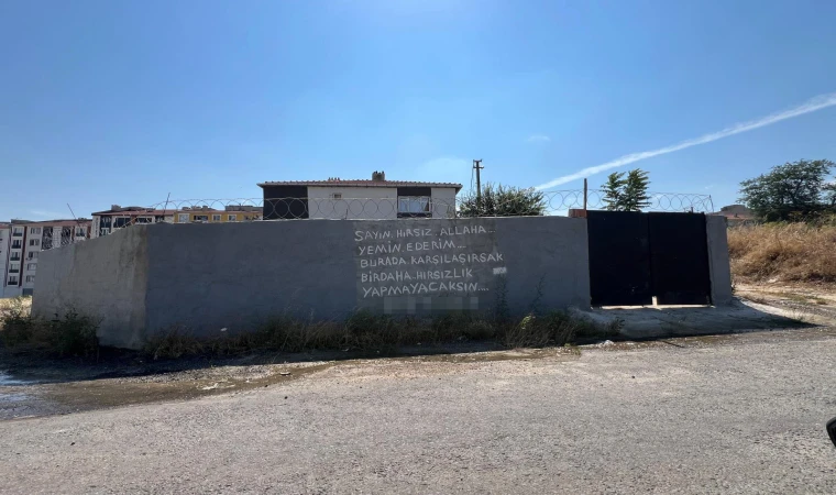 Hırsıza Duvarda Sert Uyarı