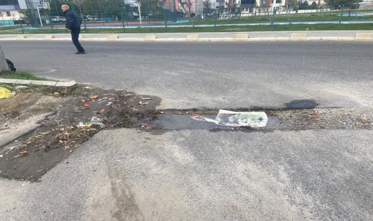 Alt Yapı Kurumları Yeni Yapılan Yolları Bozuyor