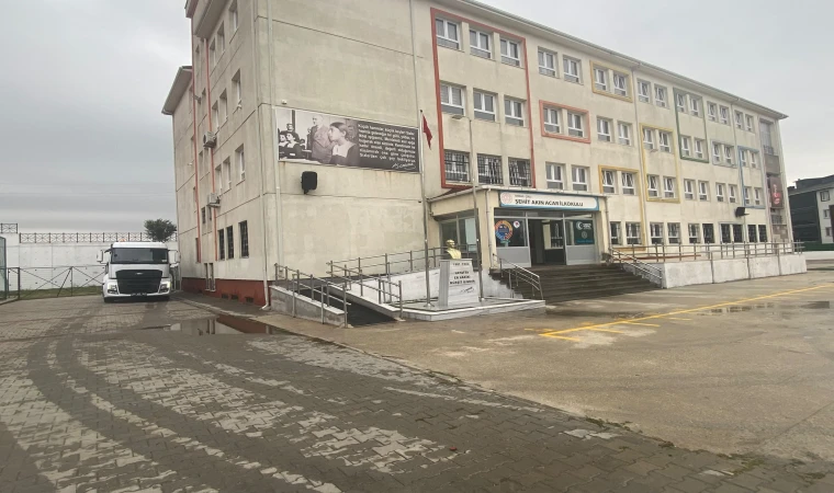 Alt Yapı Sorunu Okulları Vurdu